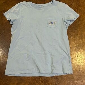 Vineyard vines tee